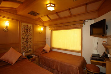 Maharajas' Express Deluxe suite Maharajas' Express Deluxe suite