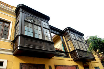 Center balcony Lima